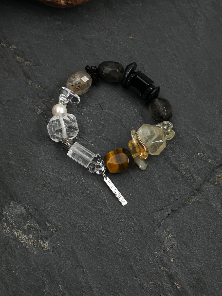 Black Gemstone & Freshwater Pearl Stretch Bracelet | ORIVENNE